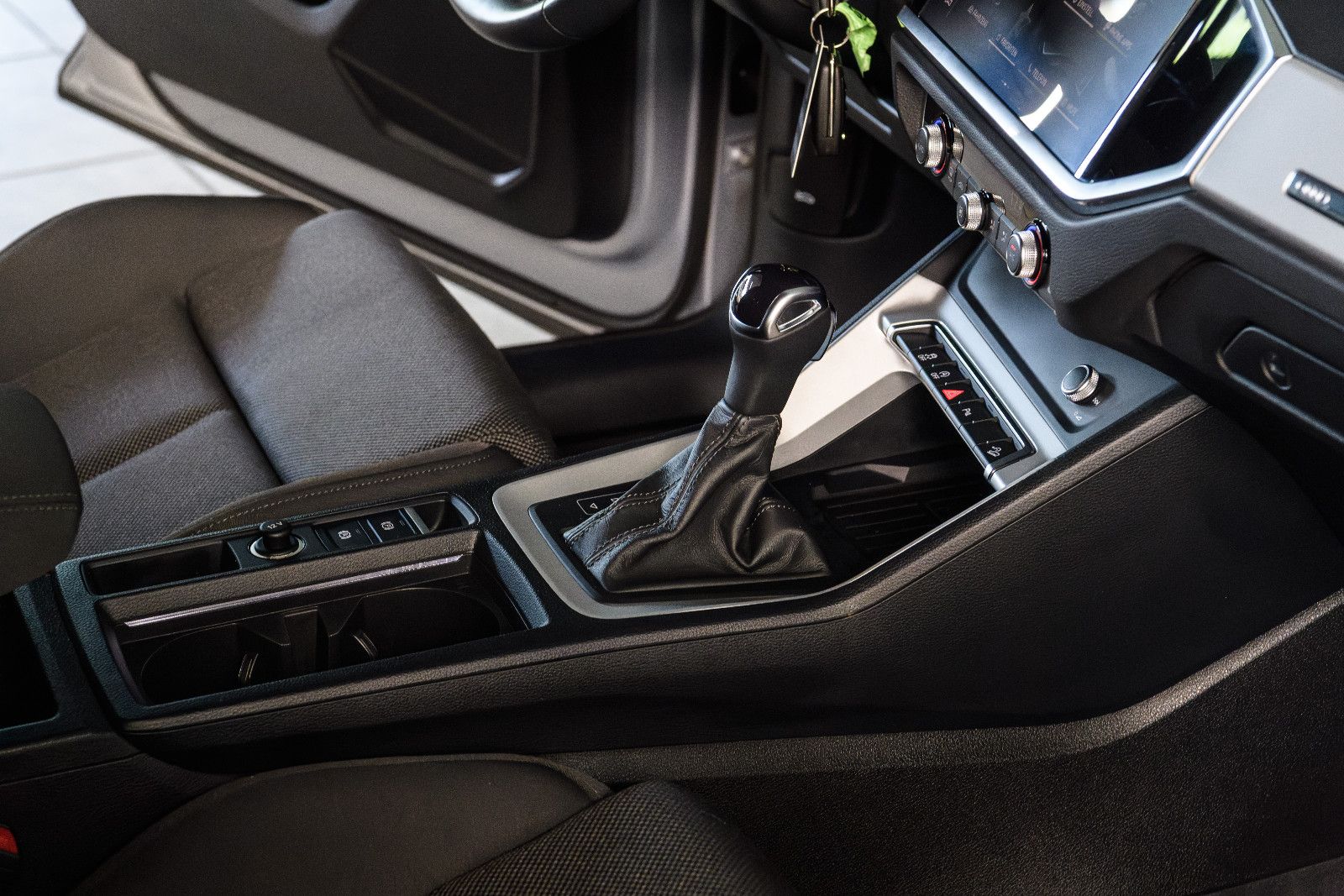 Fahrzeugabbildung Audi Q3 35 TFSI advanced +LED +elektr. Klappe