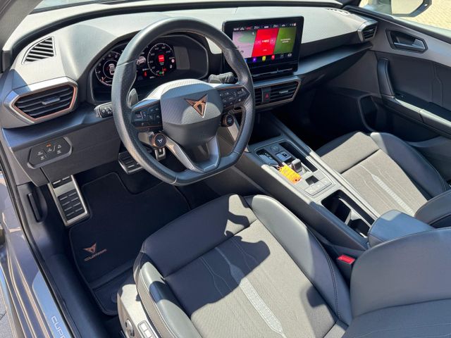 Leon ST 2.0 TSI 228kW VZ 4Drive DSG PANO/AHK/NAV
