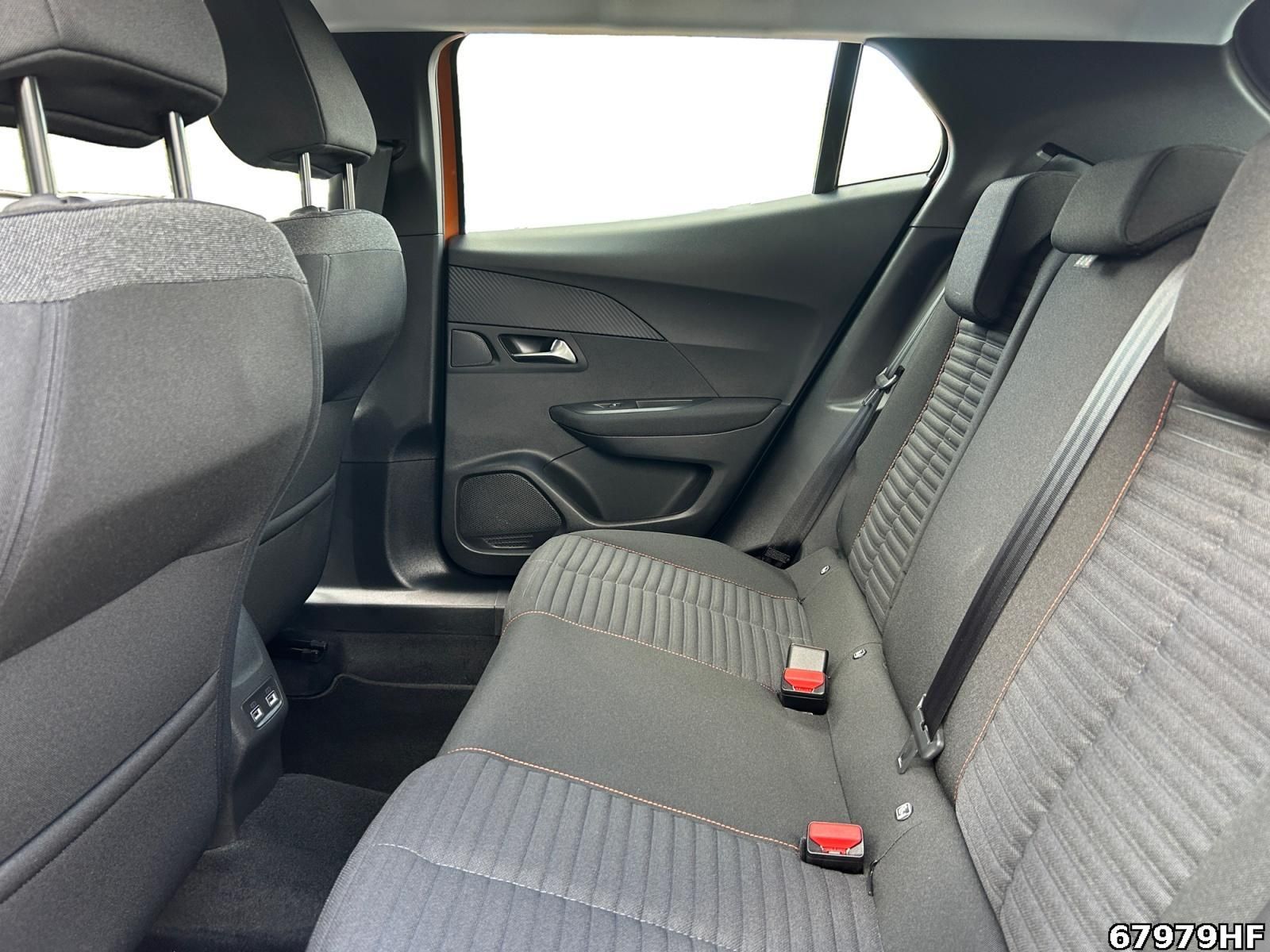 Fahrzeugabbildung Peugeot 2008 Active Pack 1.2 Turbo 96kW*SHZ*
