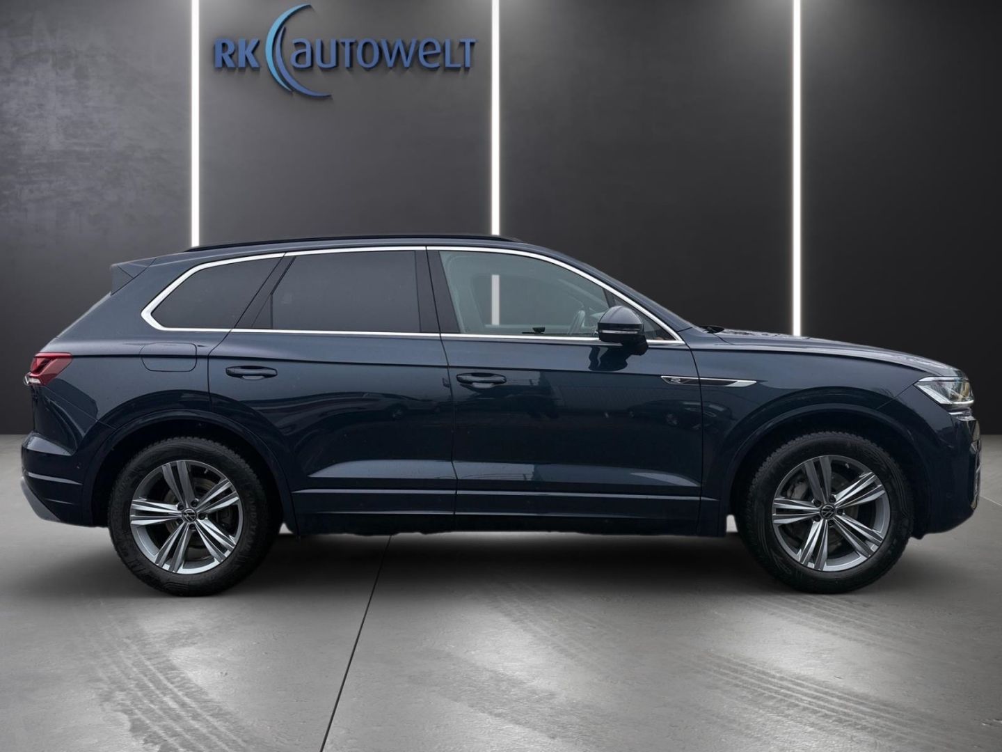 Volkswagen Touareg R-Line 3.0 V6 TDI 4Motion El. Panodach foto 3