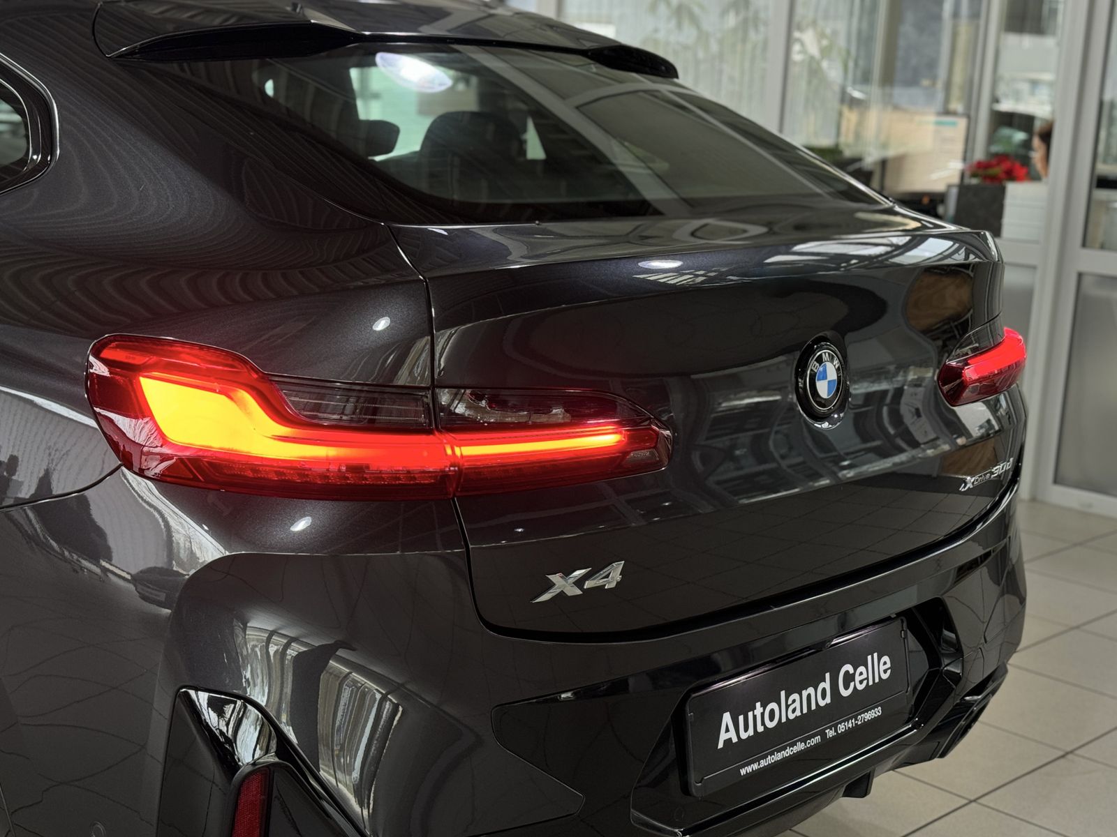 Fahrzeugabbildung BMW X4 xD30d M Sport Kamera DAB HiFi Stop&Go19Zoll