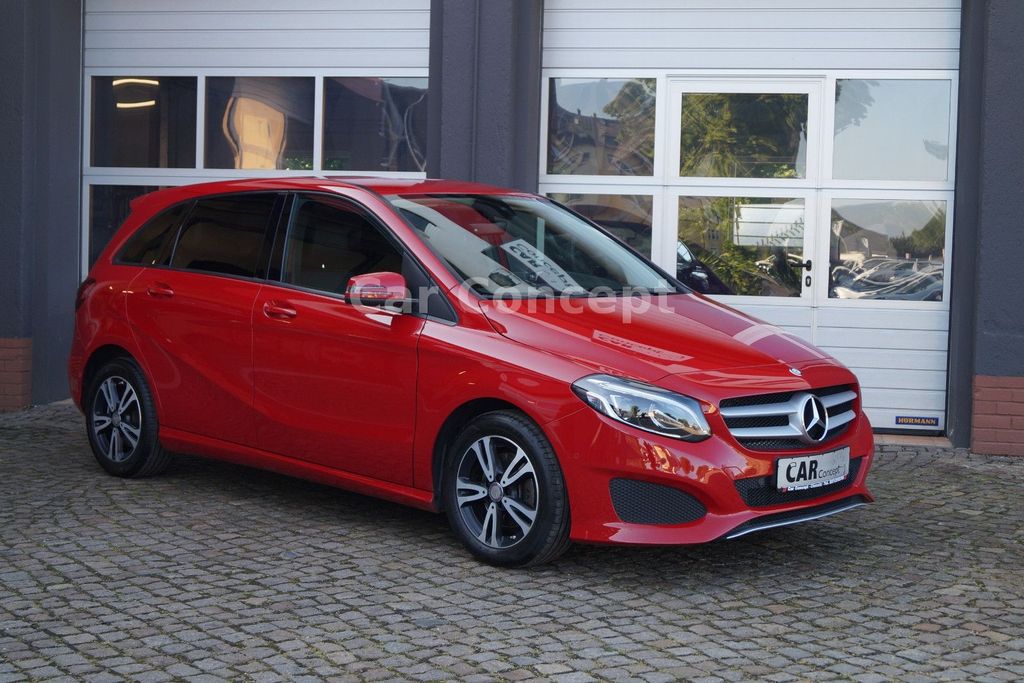 Image of Mercedes-Benz B 220