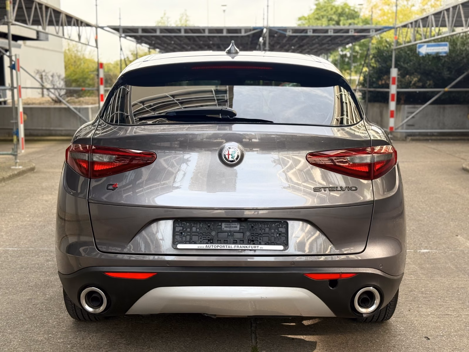 ALFA ROMEO STELVIO 2.2 DIESEL Q4 209ch SUPER - INTÉRIEUR CUIR - GPS - CAMÉRA - SIÈGES CHAUFFANTS ÉLECTRIQUES