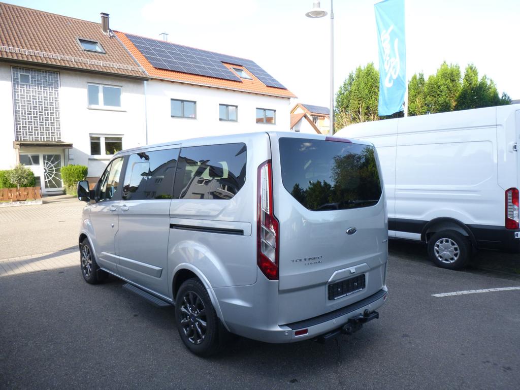 Ford Tourneo Custom