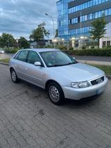 Audi A3 1.6 Benzin | 139.000 km | TÜV neu ... - Audi A3: Km 0