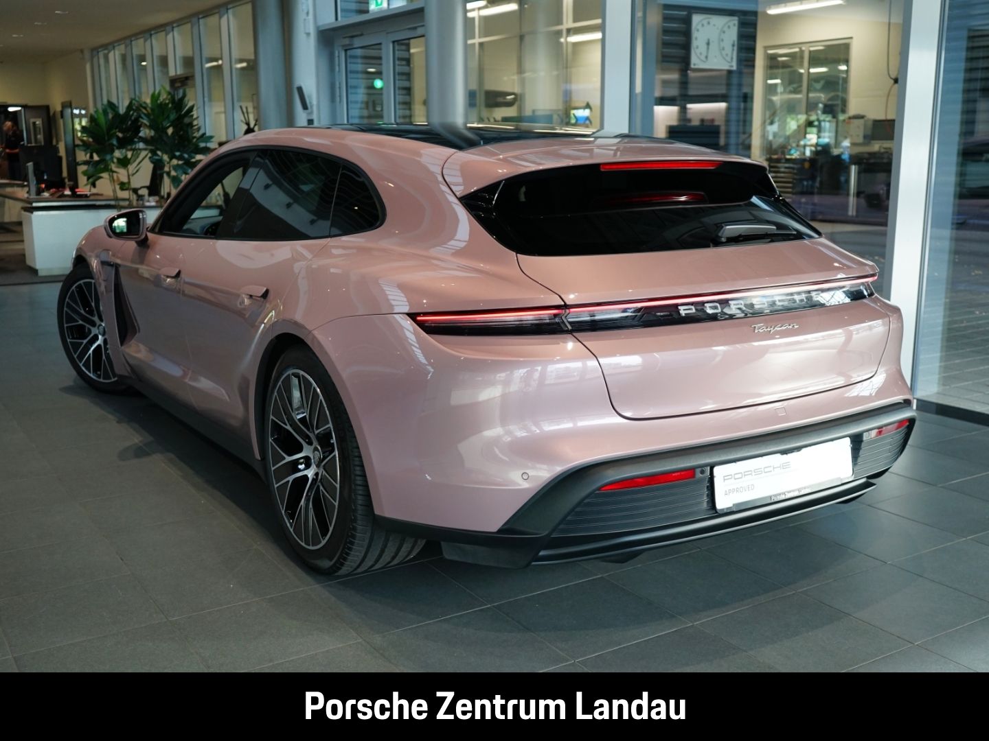 Porsche Taycan Sport Turismo Surround-View Luftfederung foto 7