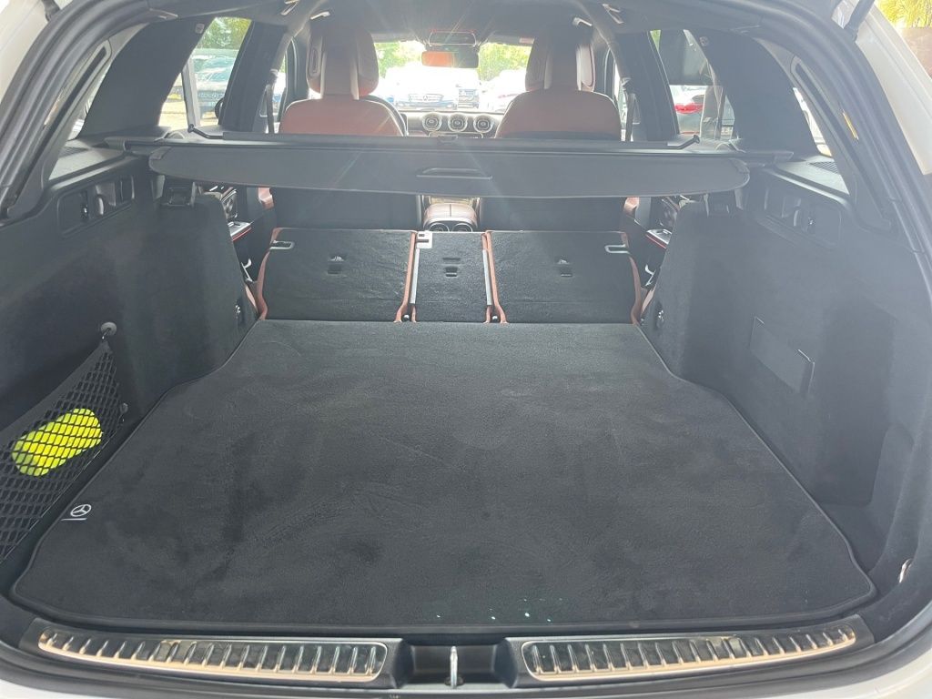 Fahrzeugabbildung Mercedes-Benz C 300 dT AMG AHK Totwi. LED Memory Burm. KAM SHZ