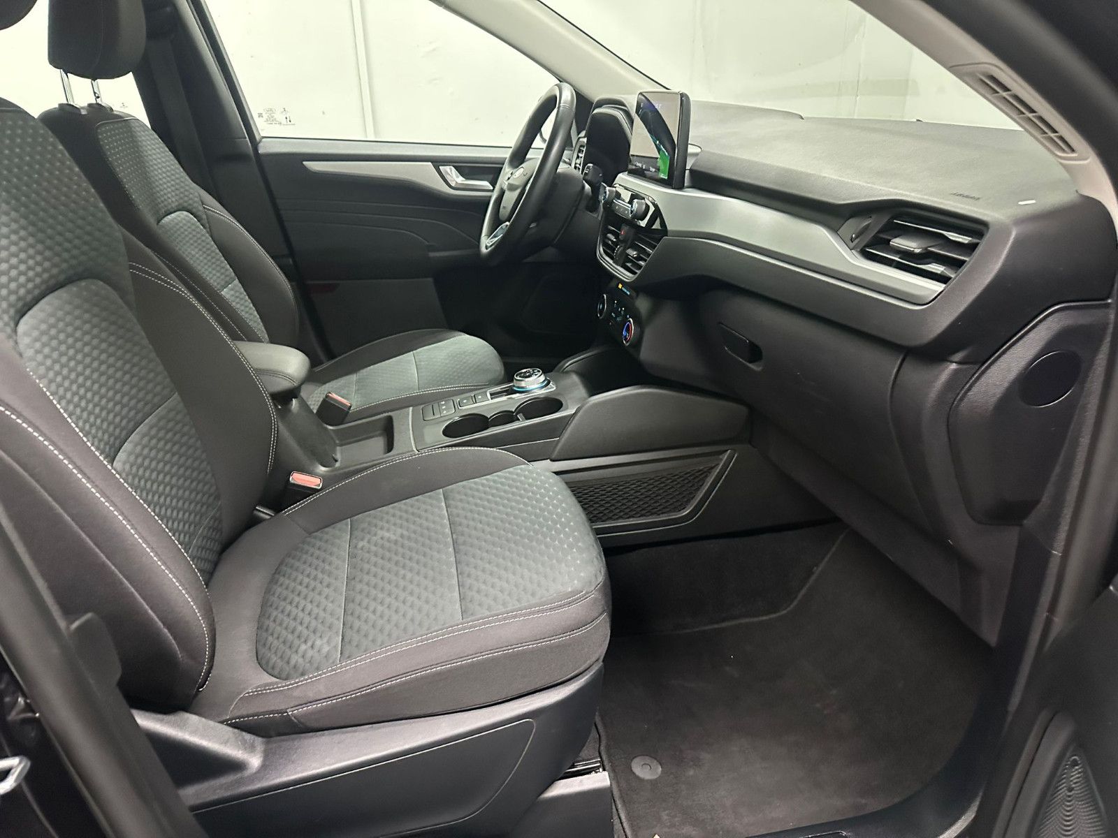 Fahrzeugabbildung Ford Kuga 1.5 EcoBlue Cool & Connect *KLIMA*NAVI*SH*