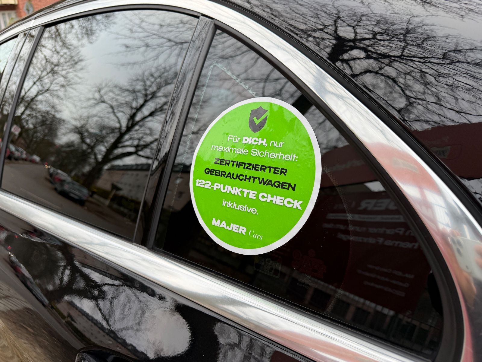 Fahrzeugabbildung Mercedes-Benz C 180 AMG*LED*SCHIEBEDACH*ALCANT*BURMESTER*KAMER