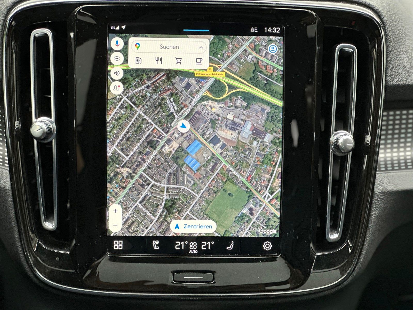 Fahrzeugabbildung Volvo XC40 R  Electric Allrad