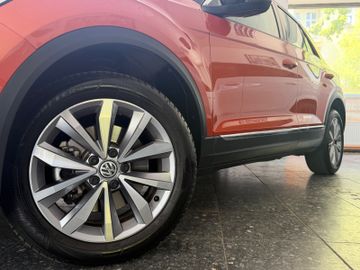 Volkswagen T-Roc - 3
