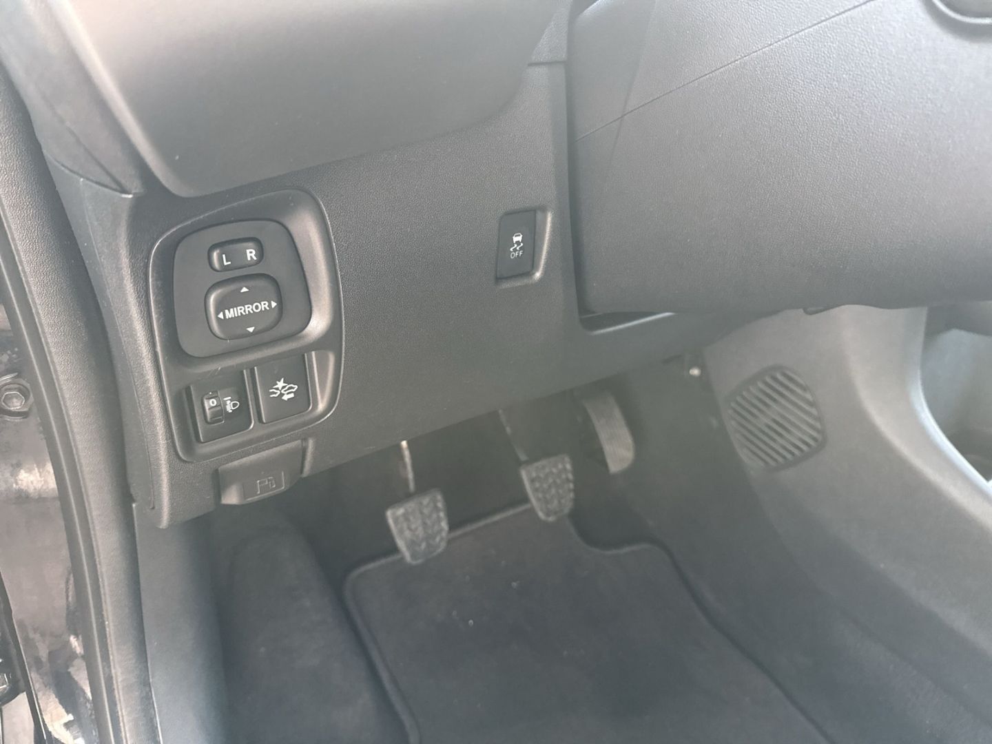 Fahrzeugabbildung Toyota Aygo X-Play Team D Apple CarPlay Android Auto Al