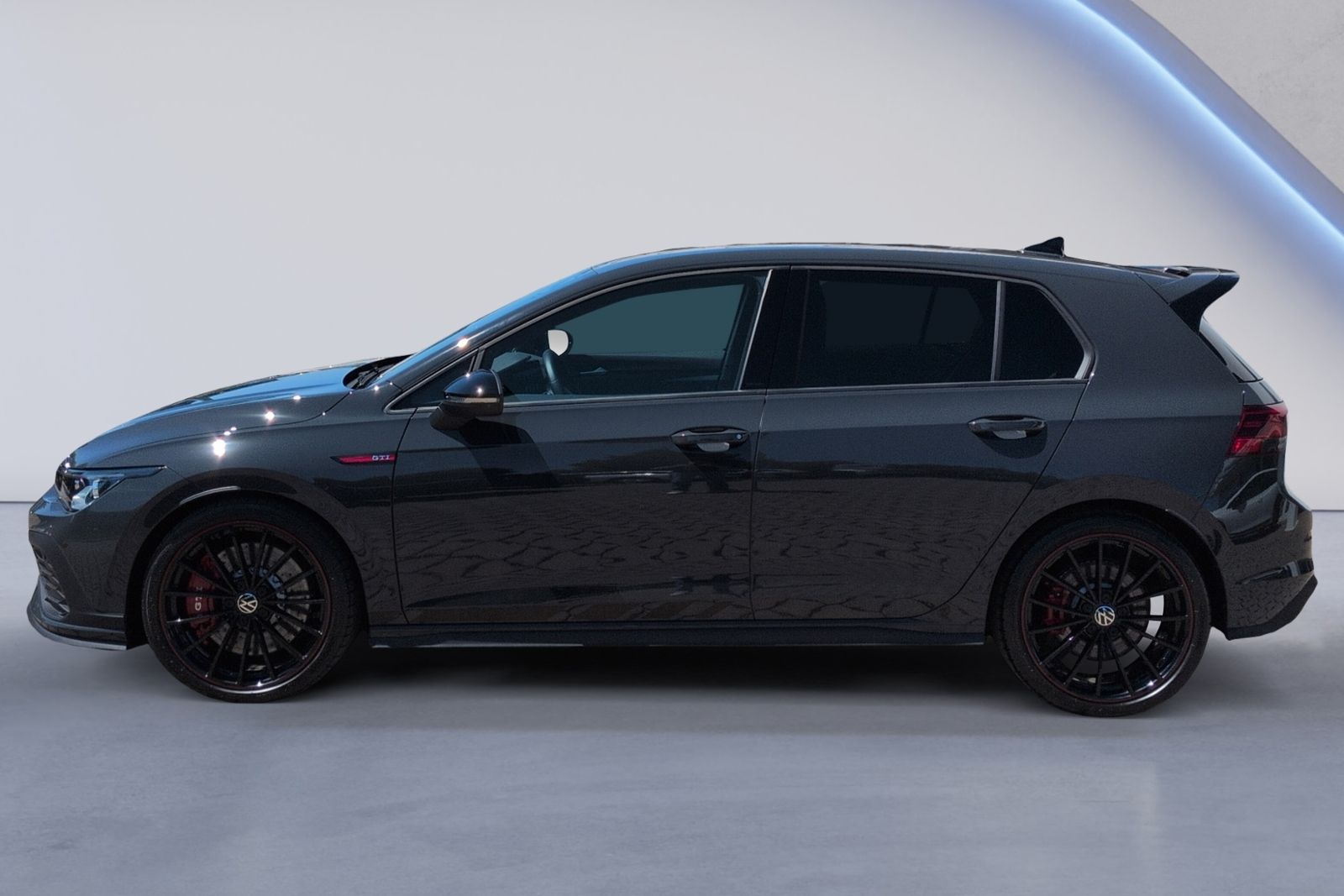 Golf VIII GTI Clubsport BLACK-STYLE+AKRA+19"