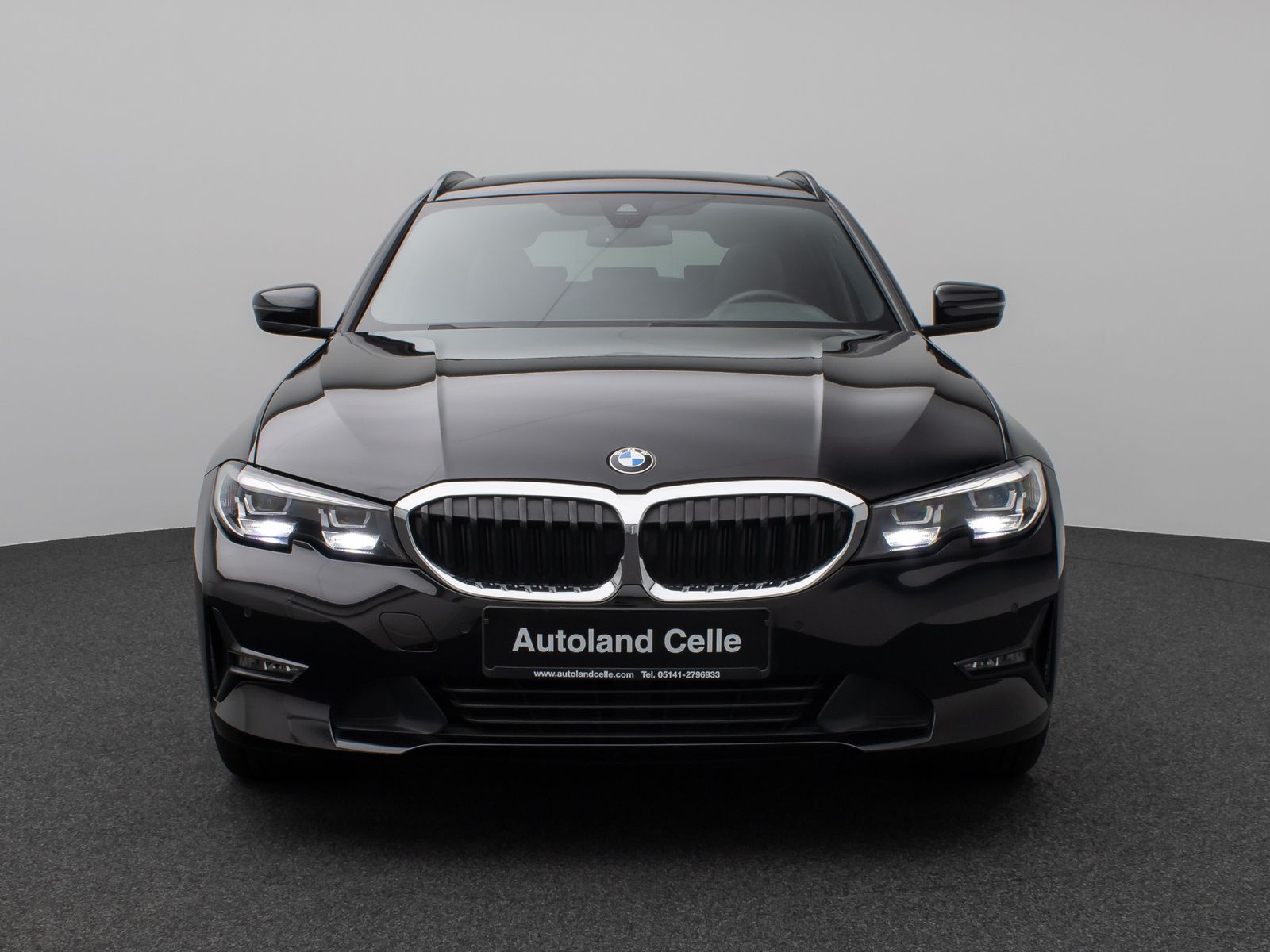 Fahrzeugabbildung BMW 320d Panorama HiFi PDC LED Geschwindigkeitsreg