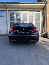 BMW 330i xDrive  - BMW 330 mit Benzin-Antrieb: Limousine, 330i
