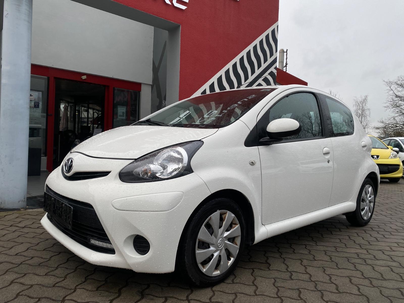 Toyota Aygo AYGO Cool Go NAVI Klima 5türig
