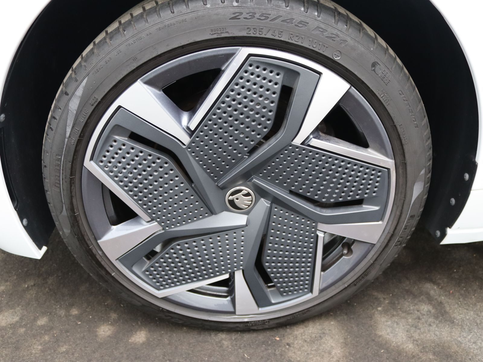 Skoda Enyaq - Bild 17