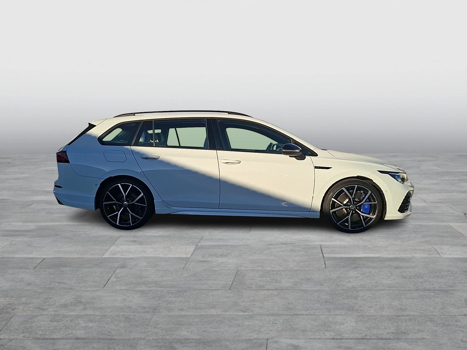Fahrzeugabbildung Volkswagen Golf VIII Variant R DSG 4M Matrix Navi AID ACC R