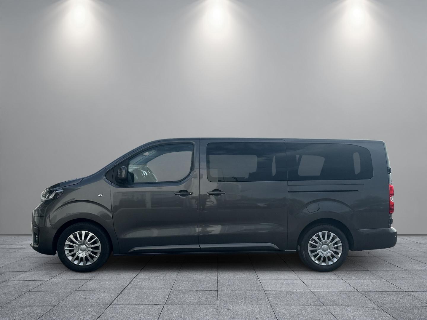 Toyota Proace Verso 2,0L D Family L2 9-Sitzer Apple Car