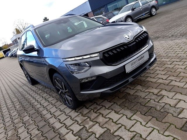 Fahrzeugabbildung Skoda Kamiq Selection 1.5TSI DSG Navi AHK MatrixLED