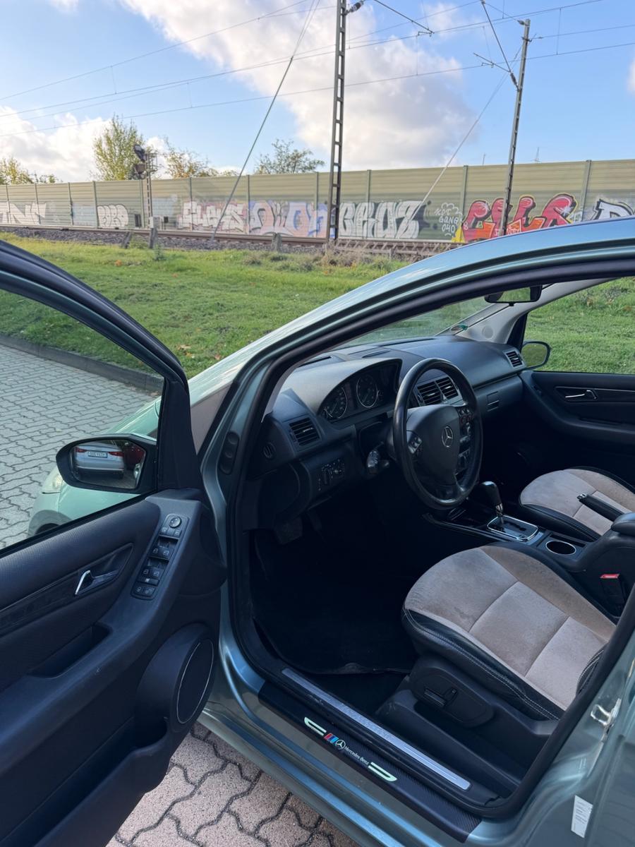 Mercedes-Benz A200 2005 — photo 8