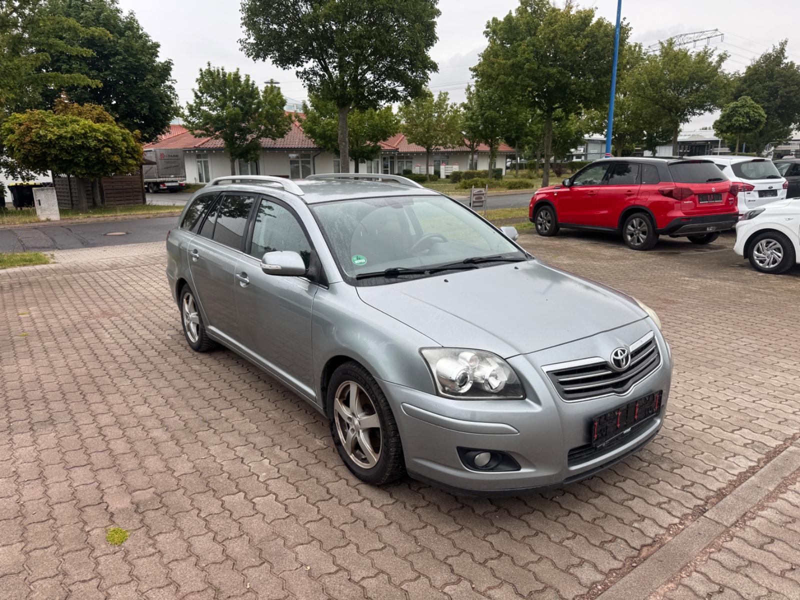 Toyota Avensis Combi Sol 1.8-l-VVT-i