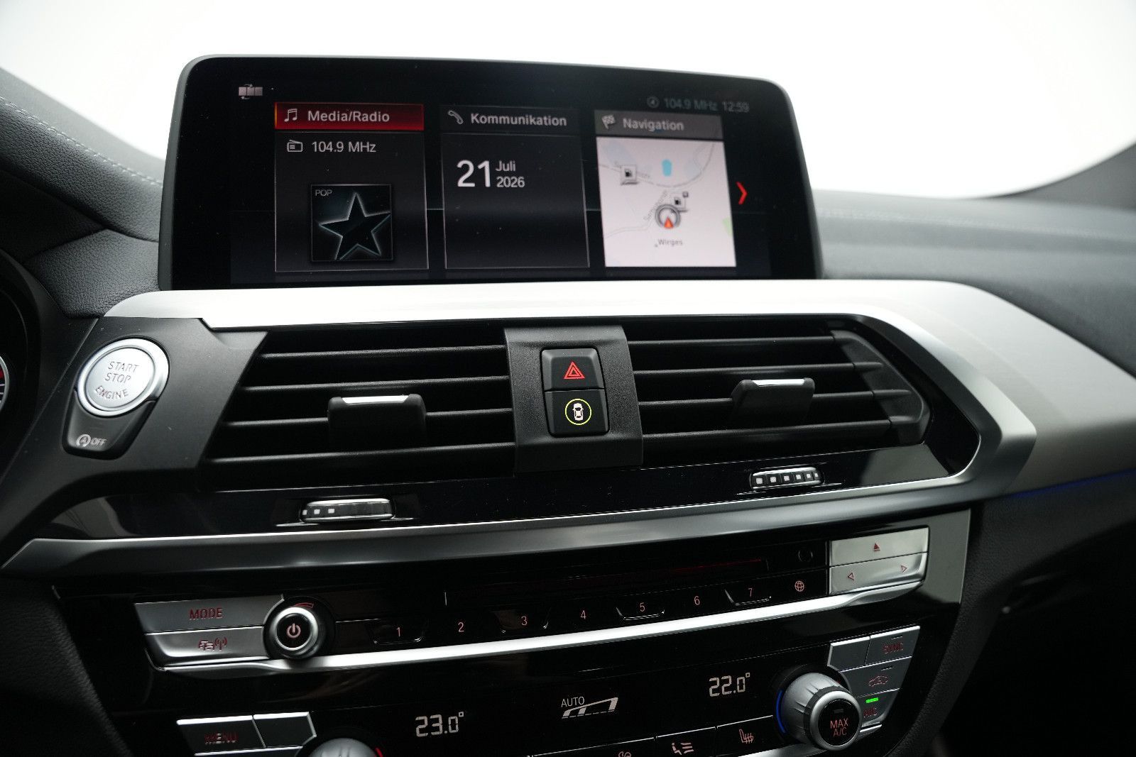 Fahrzeugabbildung BMW X4 M40 /HUD/LED/AHK/Leder/HUD/Ambiente/360°Cam/
