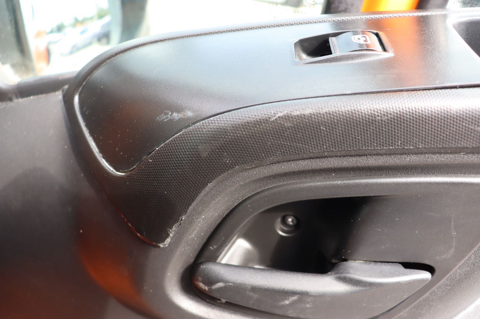 Fahrzeugabbildung Iveco Daily 35S15 3.0 D Kipper * AHK * bis 3.5t 35 150