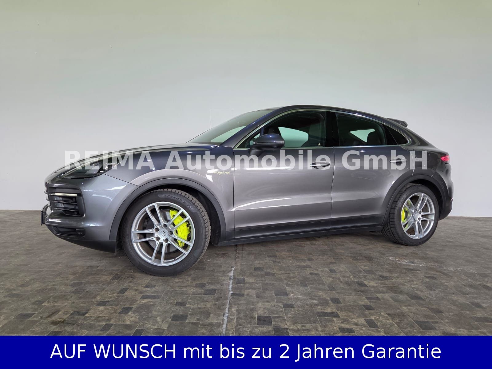 Fahrzeugabbildung Porsche Cayenne Coupe 3,0 E-Hybrid, Pano, 360°, LED