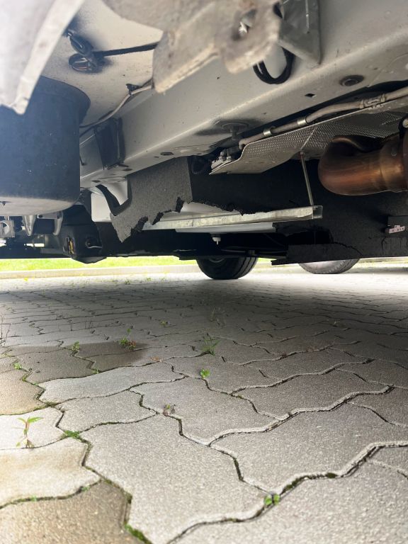 Fahrzeug Übersicht 11 Fahrzeugabbildung LMC Cruiser V 646 G beschädigt/HÄNDLER UND GEWERBE