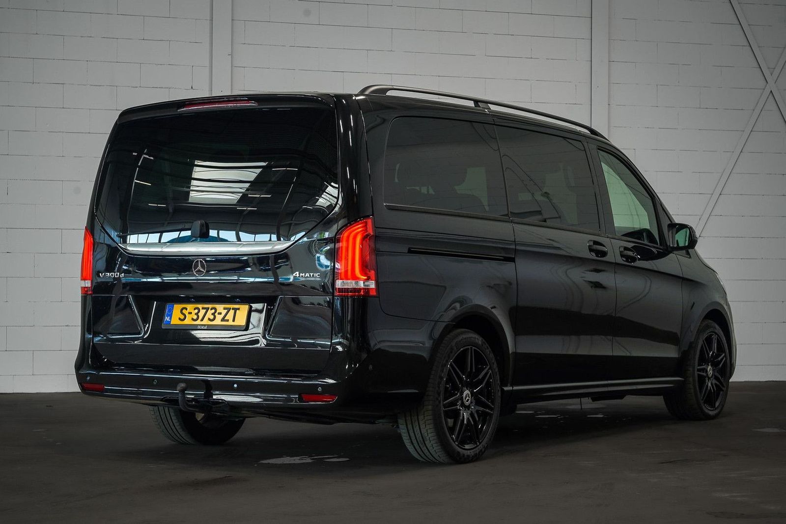 Mercedes-Benz V 300 300d 4-MATIC Lang Exclusive AMG Line | Luc imagem 2
