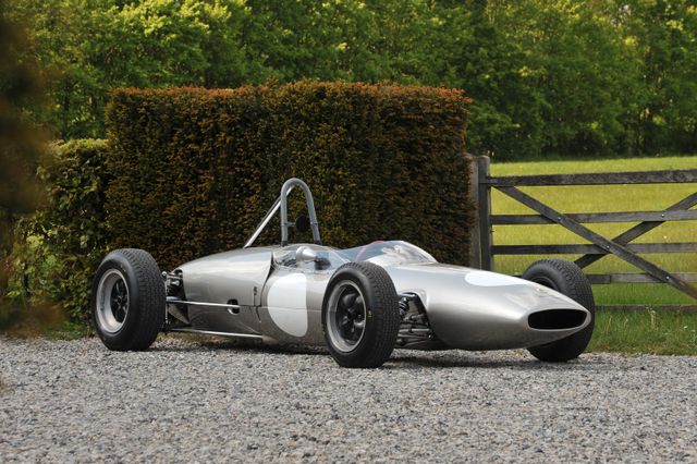 Lotus 22