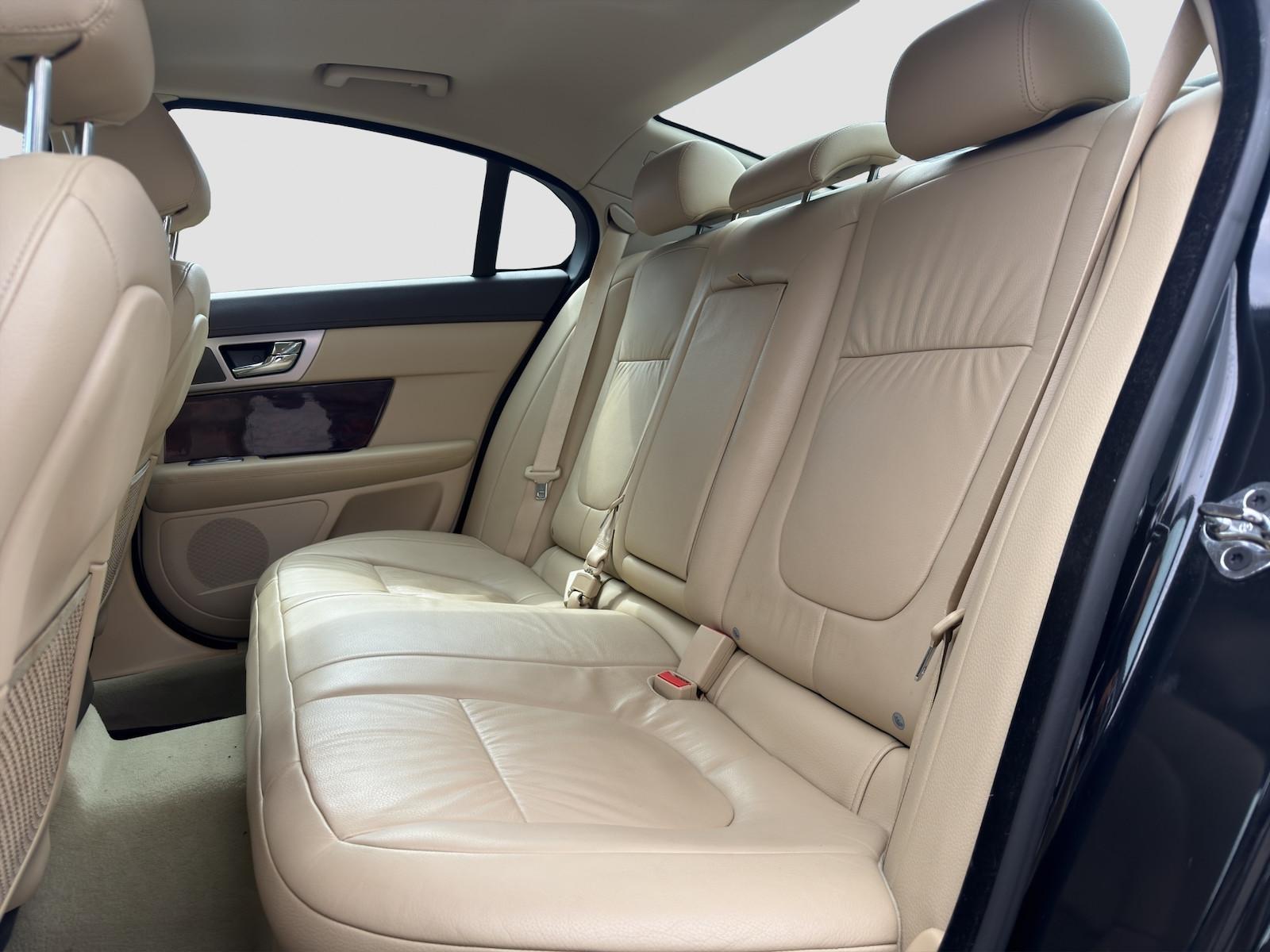 JAGUAR XF 3.0 V6 275CH LUXE