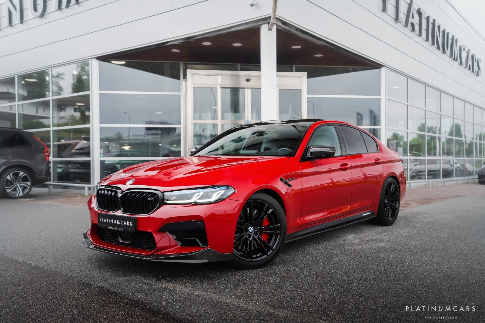 BMW M5 Competition 625hk / B&amp;W / Imola red / Carbon