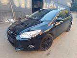 Ford Focus Titanium 2l,163ps Diesel, Tüv neu - Ford Focus mit Diesel-Antrieb: 16
