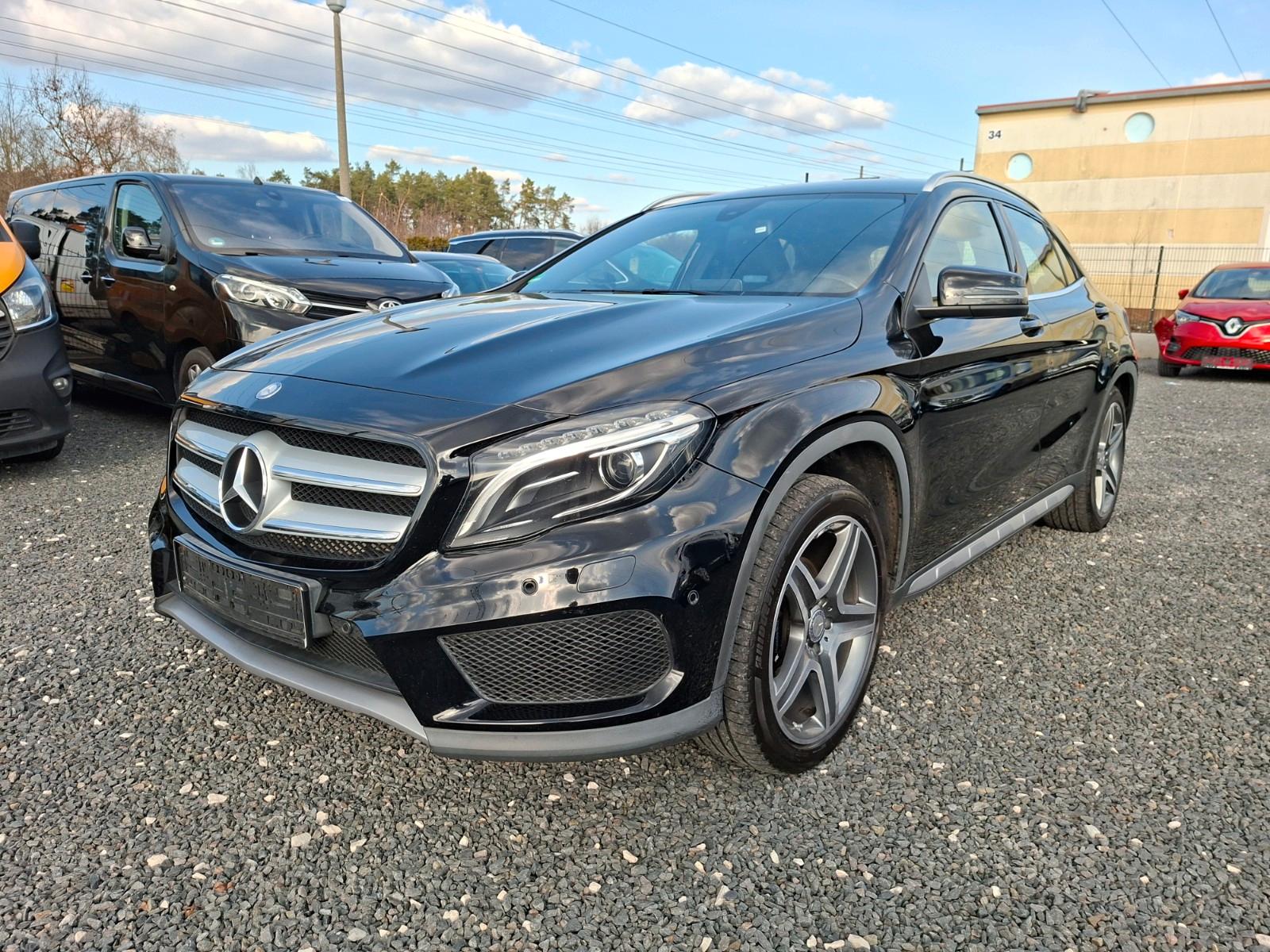Mercedes-Benz GLA 200 Street Style  AMG-LINE*NAV*SCHECKHEFTG.*