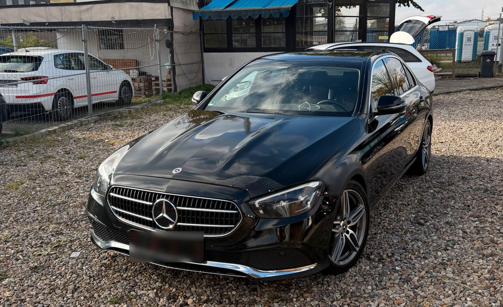 Mercedes-Benz E 220