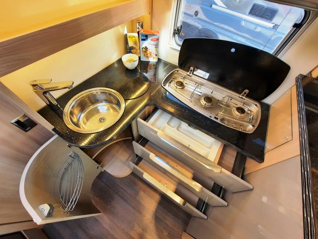 Fahrzeugabbildung Bürstner Ixeo IT 680 G HÄNDLER UND GEWERBE!