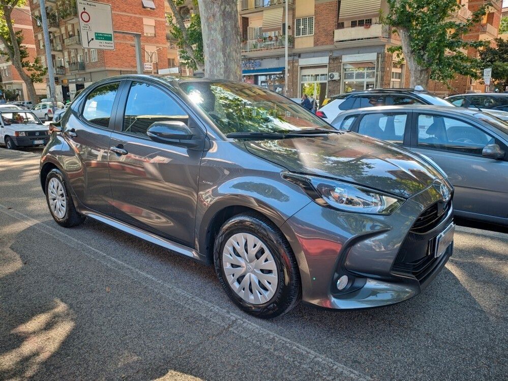 Toyota Yaris 1.5 HYBRID UNIPRO' TAGLIANDI E6 imagem 3