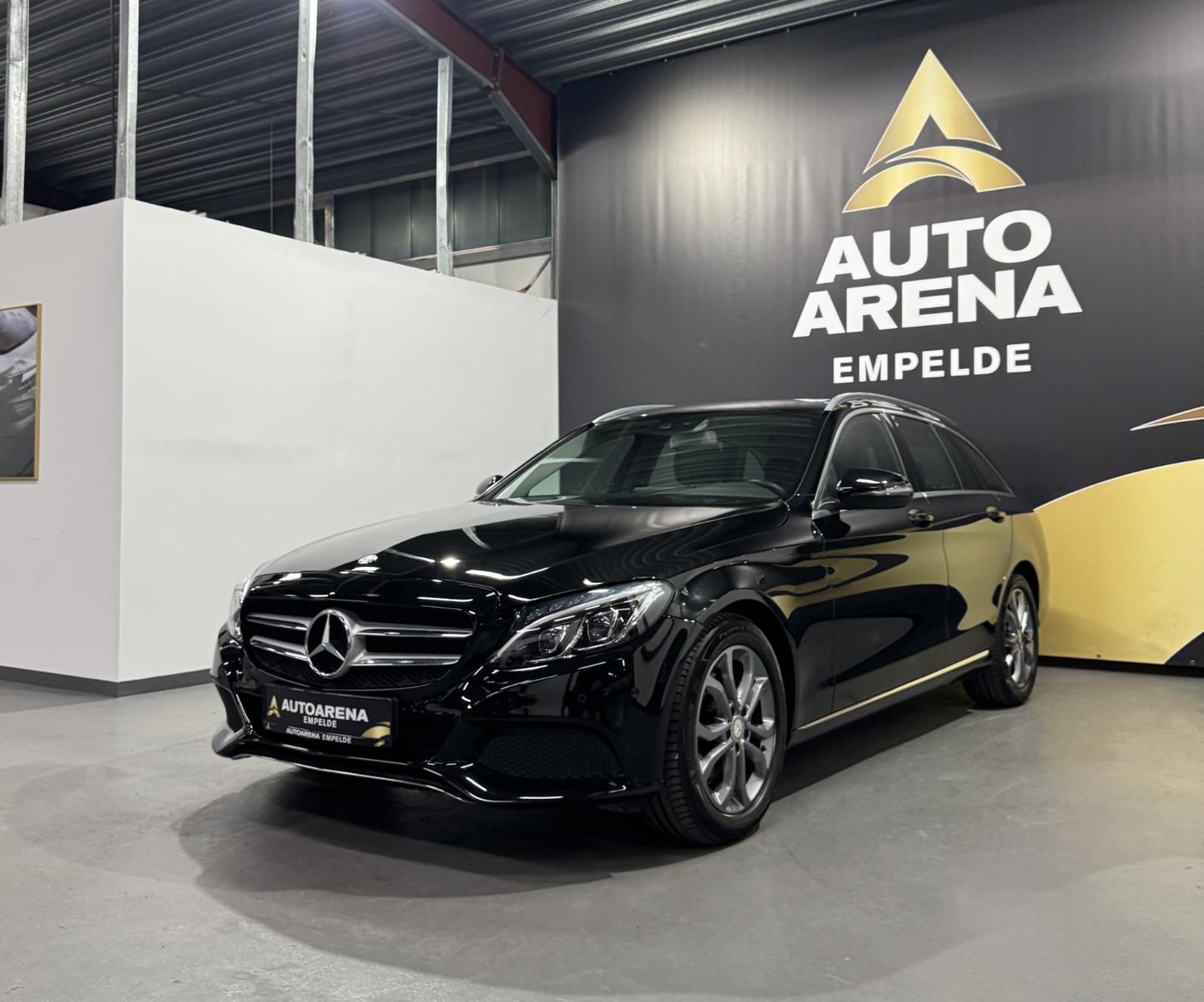 Mercedes-Benz C 220d T-Modell BlueTec *Pano*LED*Navi*AHK*