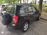 Toyota RAV 4 1.8-l-VVT-i 4x2 - - Toyota RAV 4: 1.8