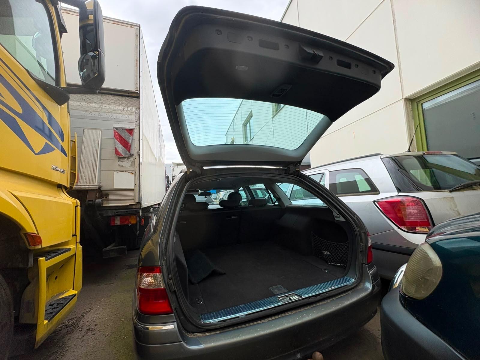 Mercedes-Benz E 220 E -Klasse T-Modell E 220 T CDI