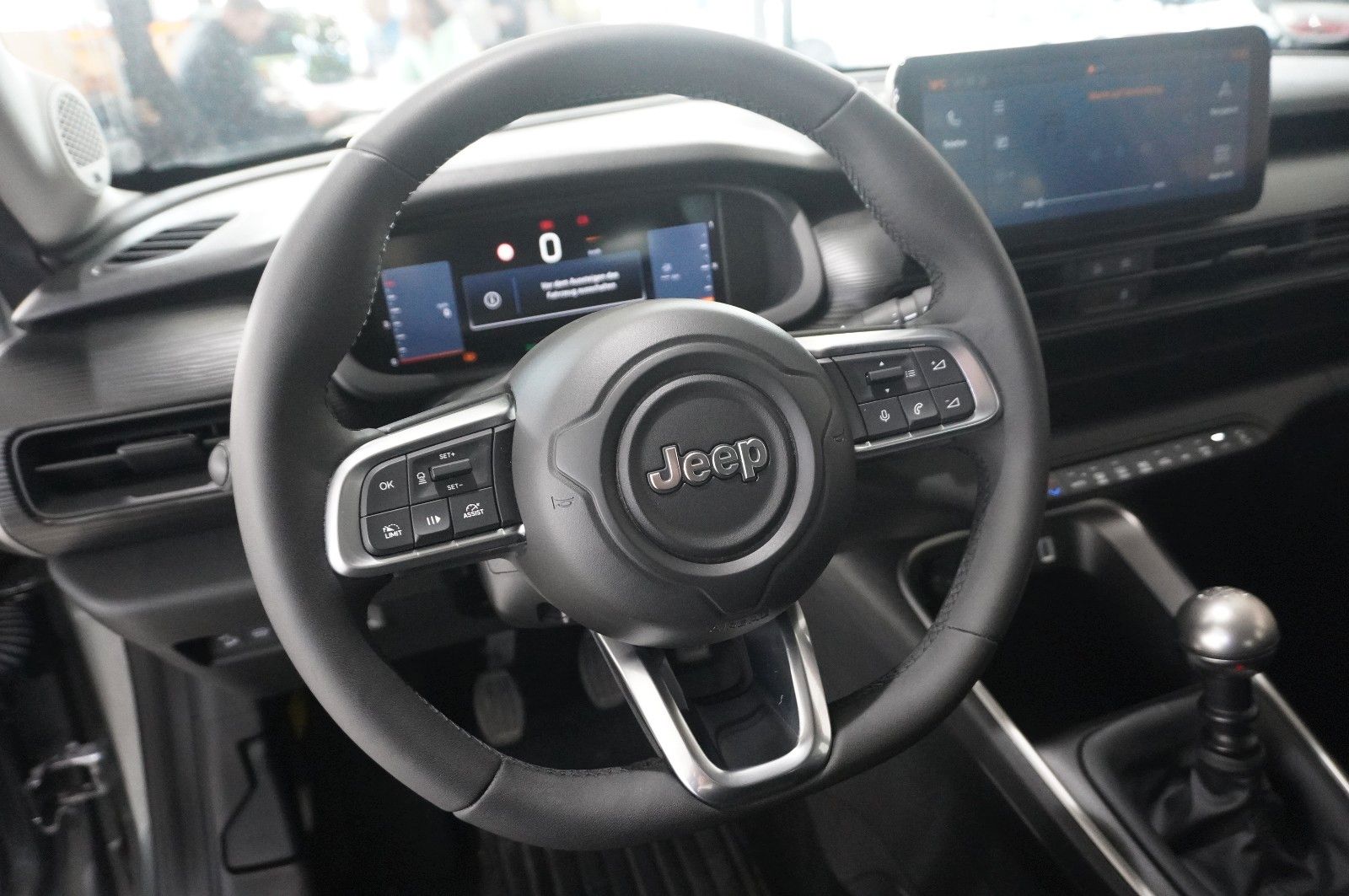 Fahrzeugabbildung Jeep Avenger 1.2 ALTITUDE MY25 NAVI/LED/KAMERA/SH/JBL