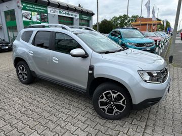 Fahrzeugabbildung Dacia Duster II Prestige 4WD 1-HAND NAVI AHK KAMERA