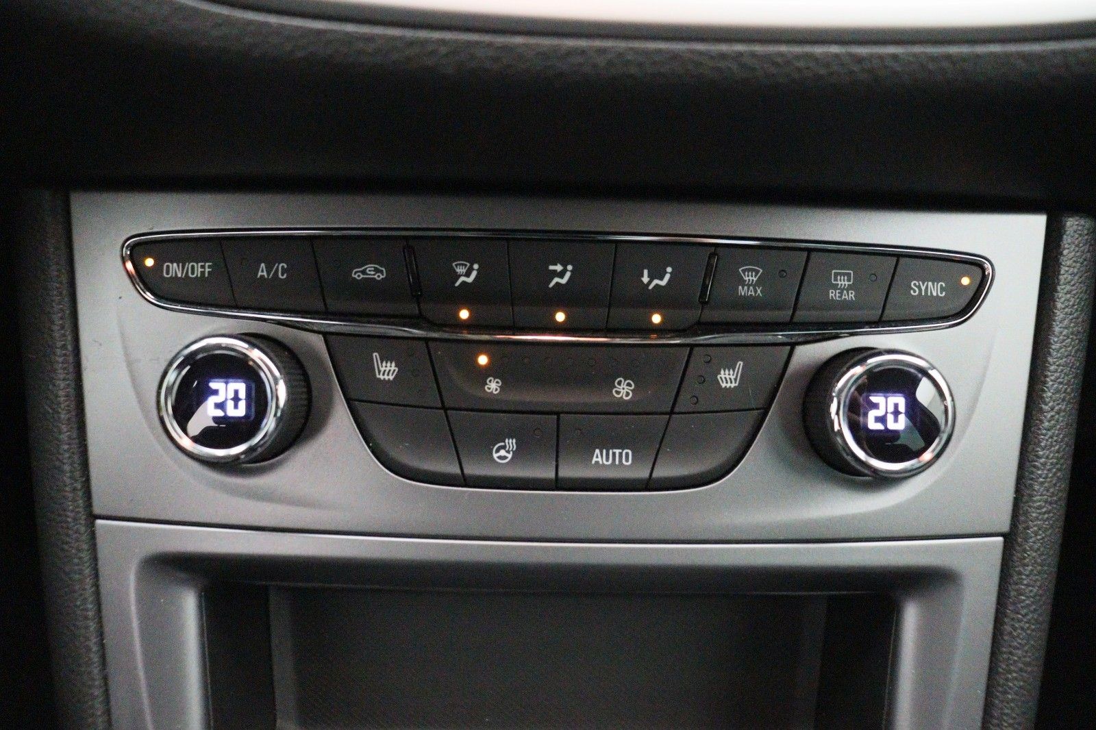 Fahrzeugabbildung Opel Astra K 1.4 Sports Tourer Edition Start/Stop