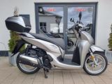 Honda SH 300 ABS - HONDA ROLLER 300 SH