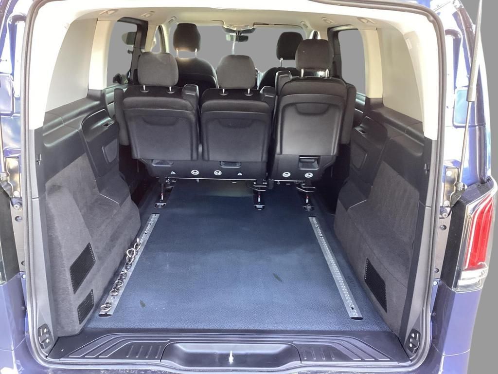 Fahrzeugabbildung Mercedes-Benz Vito 119 Mixto Lang 4x4 5 Sitze LED Nav SHZ 360°