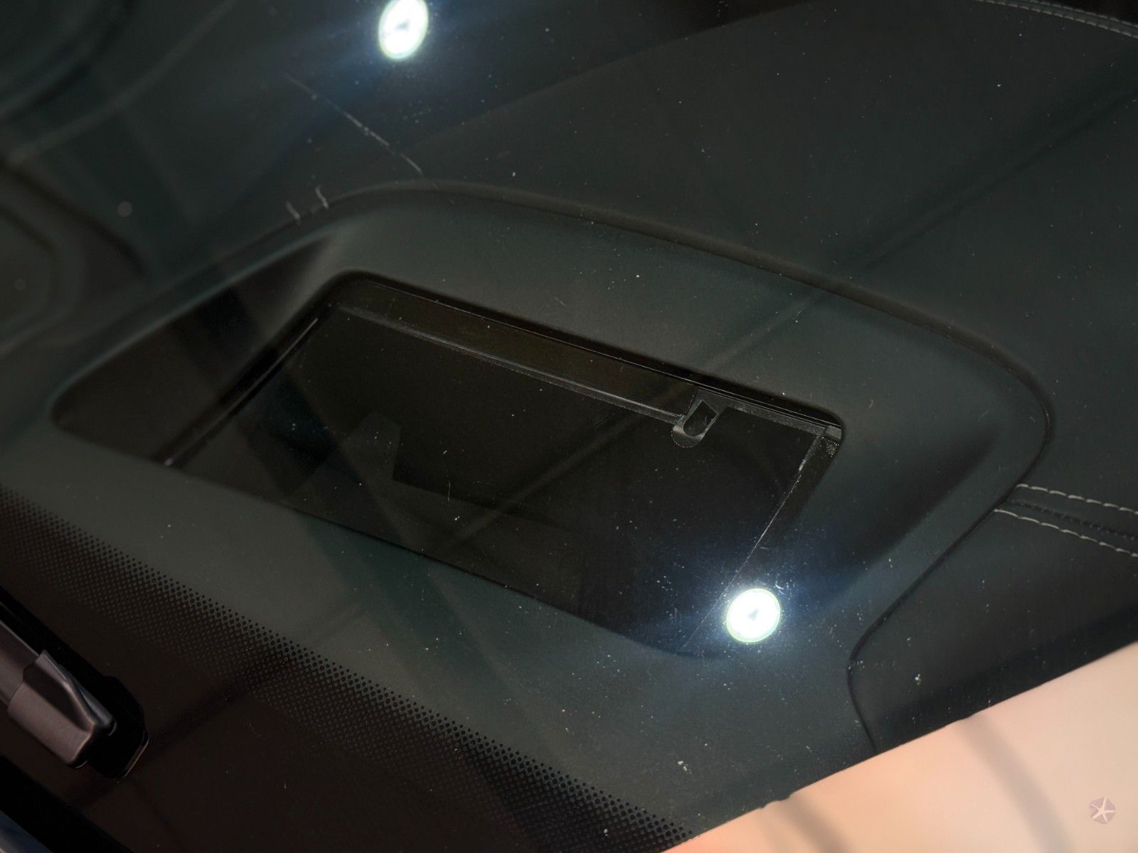 Fahrzeugabbildung Dodge RAM 1500 TUNGSTEN CREW CAB H/O Black Interieur