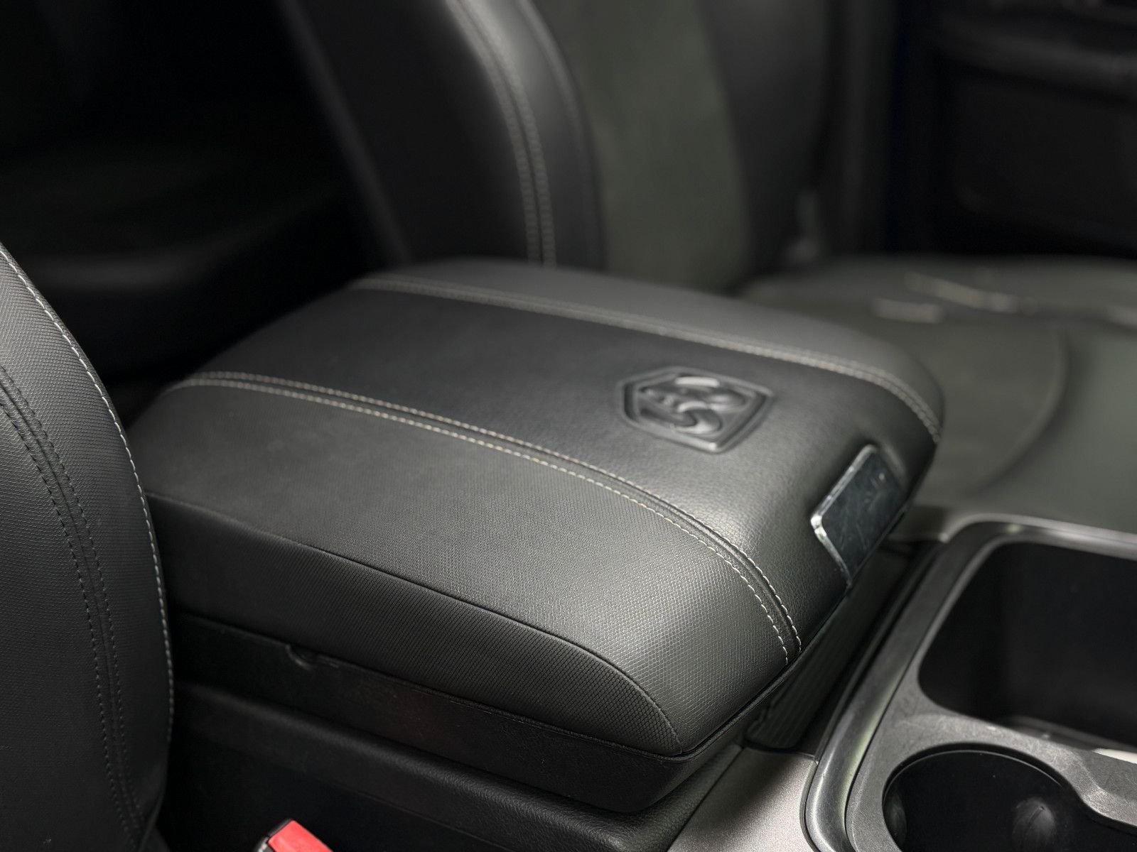 Fahrzeugabbildung Dodge Dodge RAM 1500 5.7 V8 4x4 REBEL|LPG|NAVI|KAMERA|