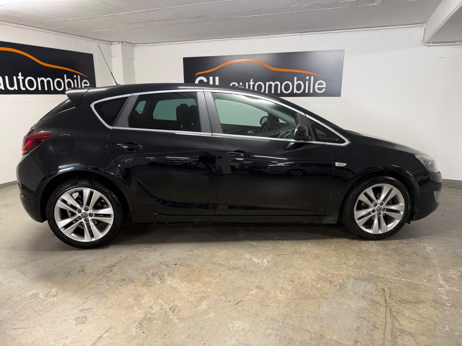 Opel Astra J Lim. 5-trg. Sport